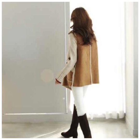 The ELORA Teddy Bear Soft Microfiber Vest - Picture 3 of 8